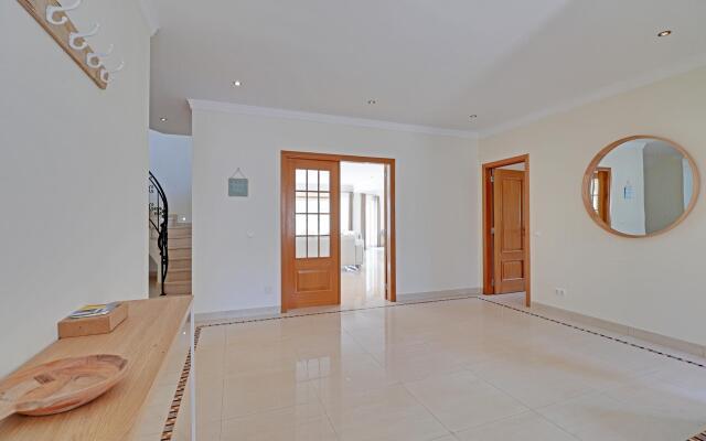 Casa do Pomar by Portucasa