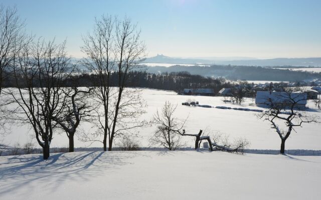 House With the Pool and Fenced Garden, Great View at Trosky Castle