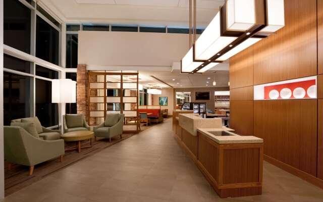 Hyatt Place Houston / The Woodlands