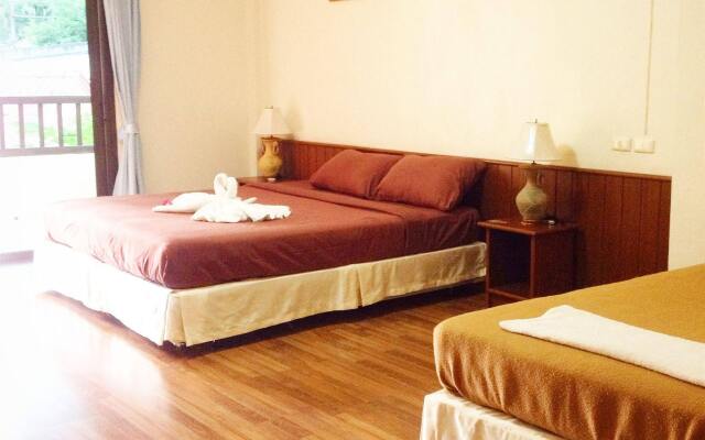 Khaolak Inn