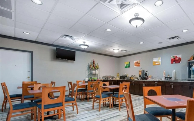 Quality Inn & Suites Brooksville I-75/Dade City