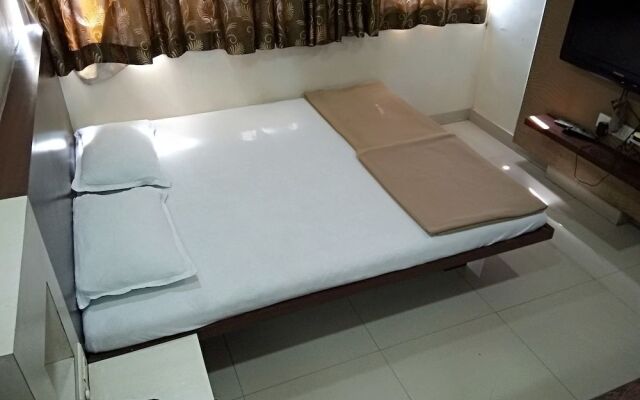 Hotel Rajshree Lodging