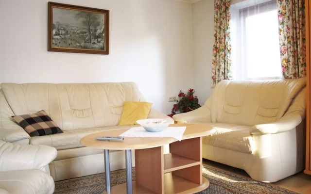 Cozy Apartment in Waidring Near Ski Area