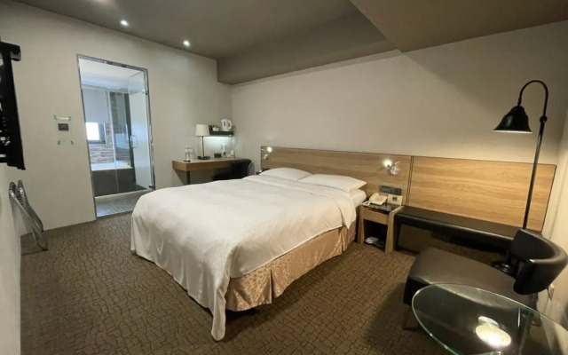 Simple Plus Hotel