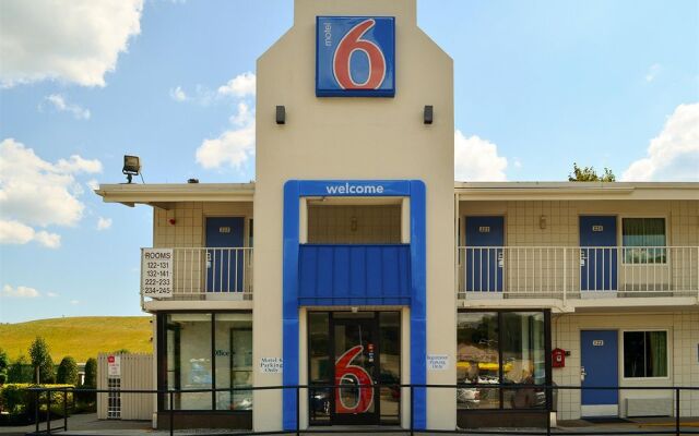 Motel 6