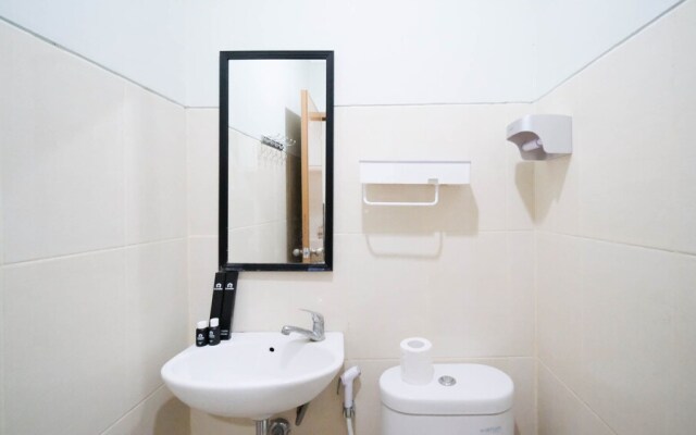 Best Location And Comfy 2Br At Bale Hinggil Apartment