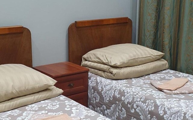 Отель Жуков