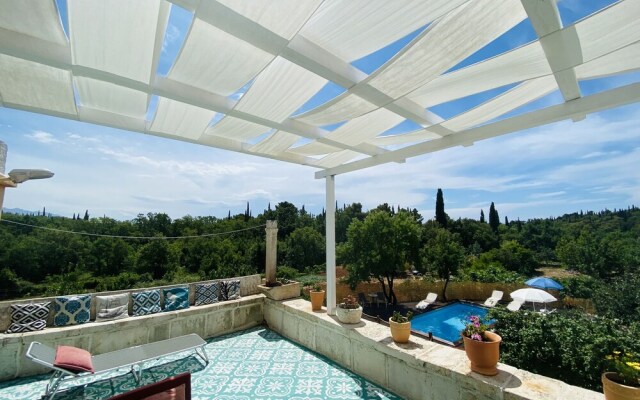 Authentic Villa With Terrace- Complete Privacy