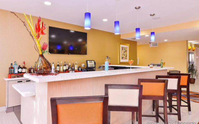 Best Western Plus Fresno Airport Hotel