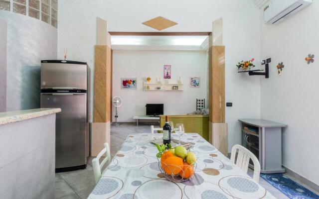 Lilla's house near the beach, parking & wifi