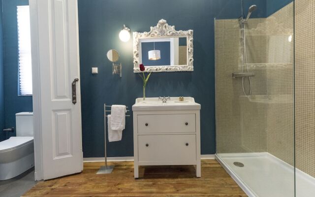 Guesthouse Bonjardim Suites