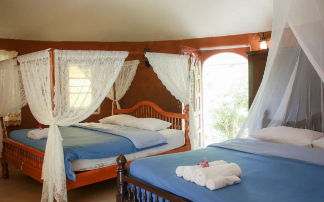 Baandin Huaiphung Resort