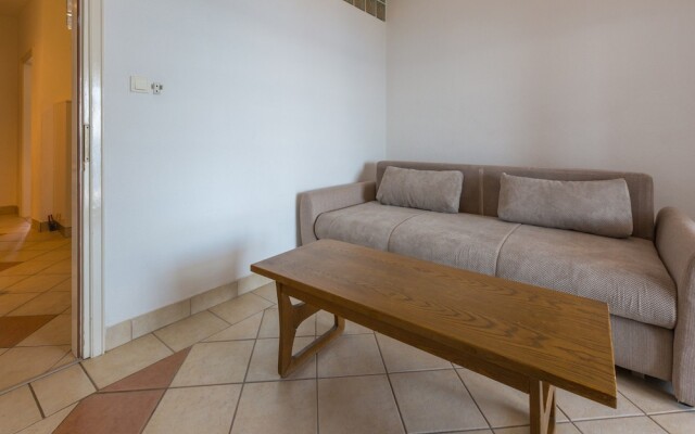 Apartment Goran