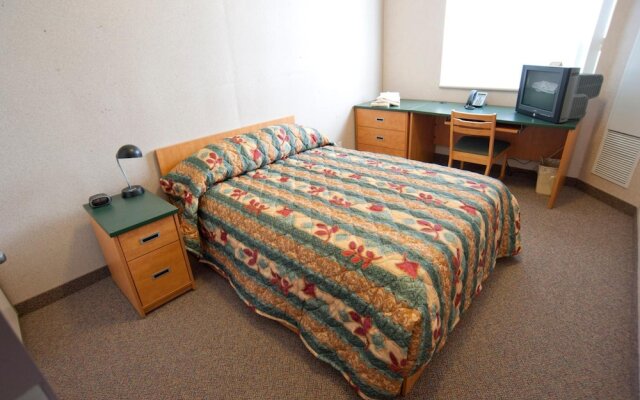 Residence & Conference Centre - Barrie