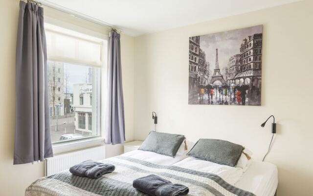 TOWN SQUARE Apartments