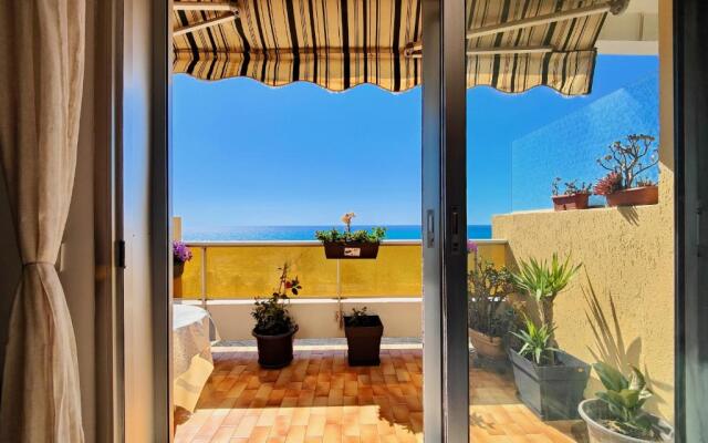 Emeraudes 8 vue mer by Booking Guys