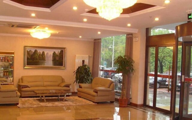 Qingdao Yuangu Town Business Hotel