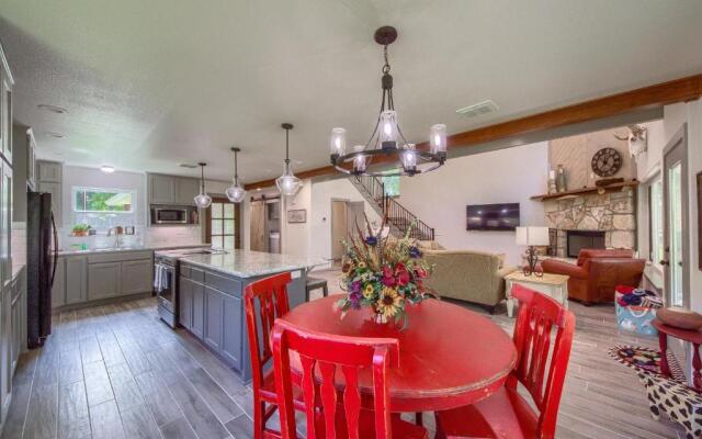 Down River Haus Ld 727 Home