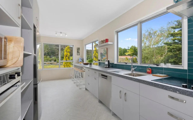 Tahuna Family Escape - Paihia Holiday Home