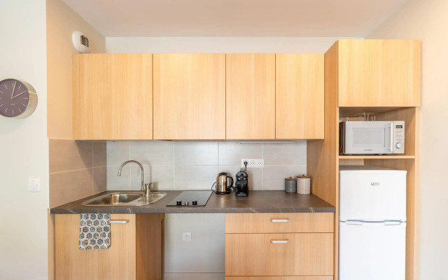 Quality Suites Villefontaine