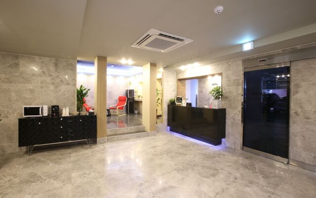 Hotel Cello Guri