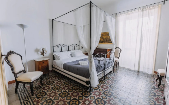 Real Umberto Apartments by WonderfuI Italy