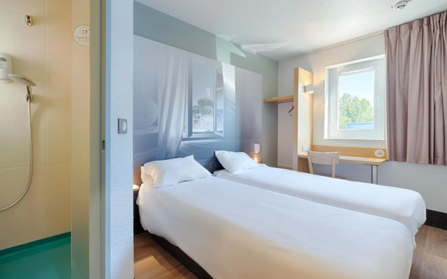 B&B HOTEL AIX EN PROVENCE Pont de l'Arc