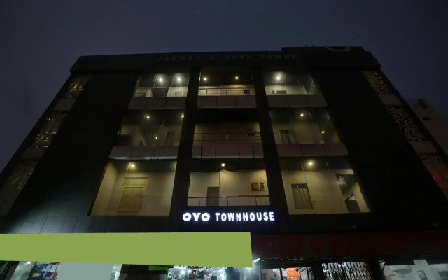 Townhouse 475 Nangal Raya Pankha Road