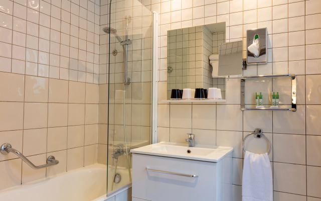 Hotel Des Nations Saint Germain