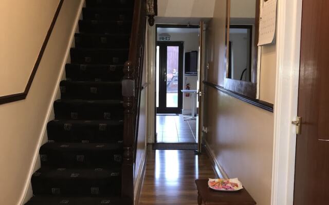 Aberdeen Guest House