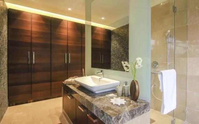 ELIVAAS Dahlia 4BHK Luxury Villa with Private pool, Goa