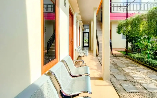 RedDoorz Syariah @ Graha Adi Karya Kartasura