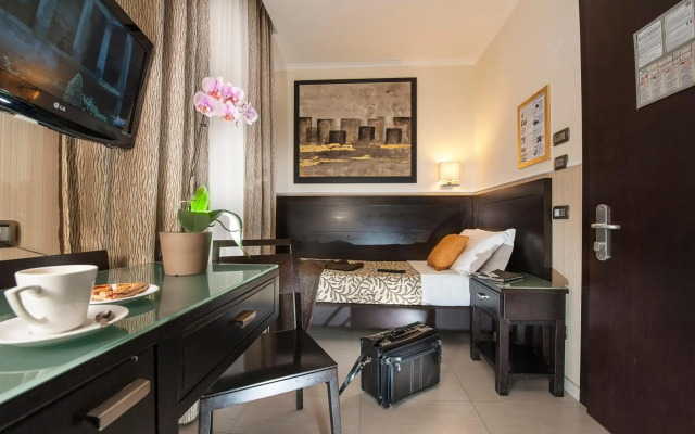 Yes Hotel