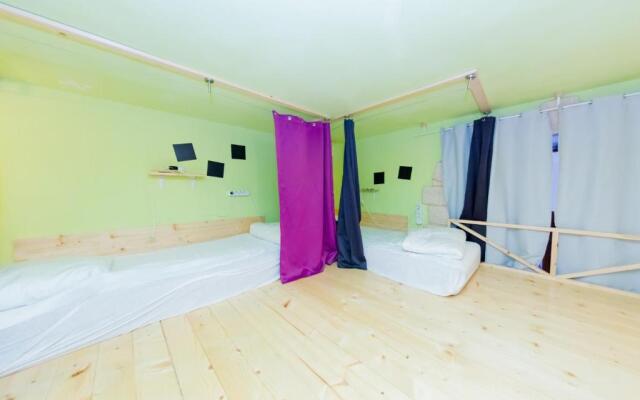 Cloud 9 House