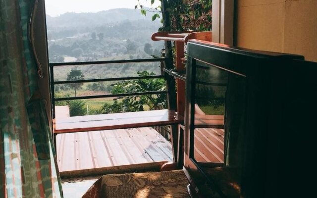 Baan Sook Aroon Khao Kho