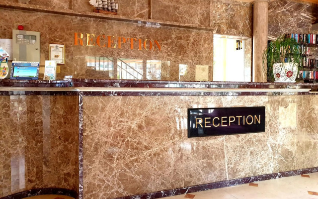 Sunny Day Club Hotel