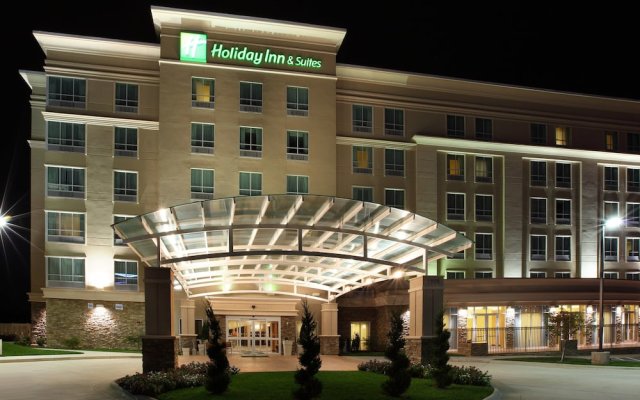 Holiday Inn & Suites Bentonville - Rogers