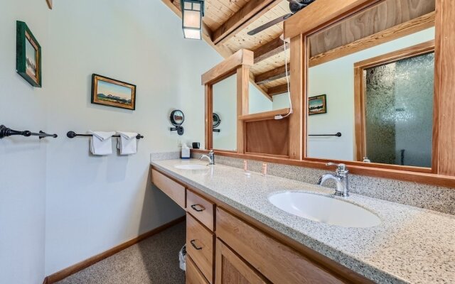 2024 Homestead 3 Bedroom Condo by RedAwning
