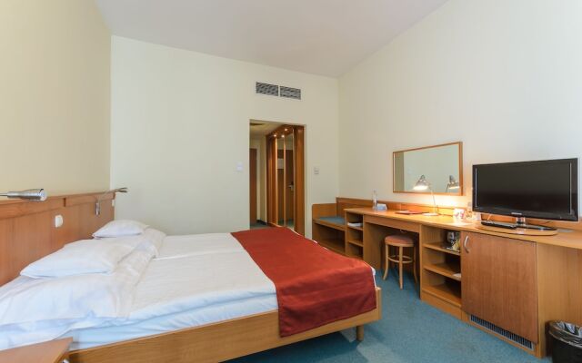 Hunguest Hotel Aqua Sol