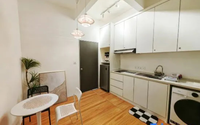 158A GeorgeTown Night View/Romantic Couples/Family/Attractions/Pool/Amenities – Kitchen – George Town