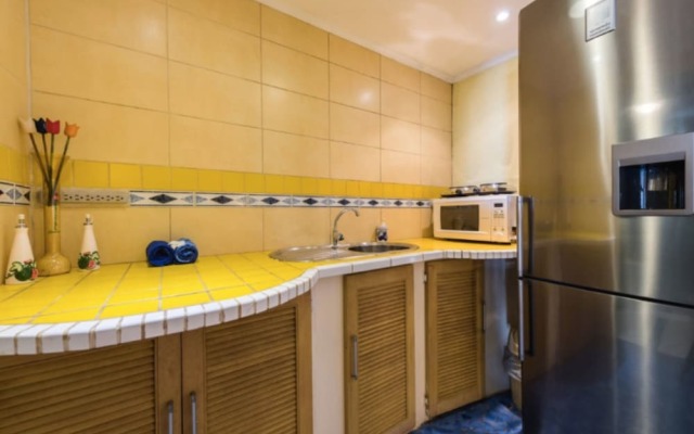 Sunflower Villa Studios By Cmd