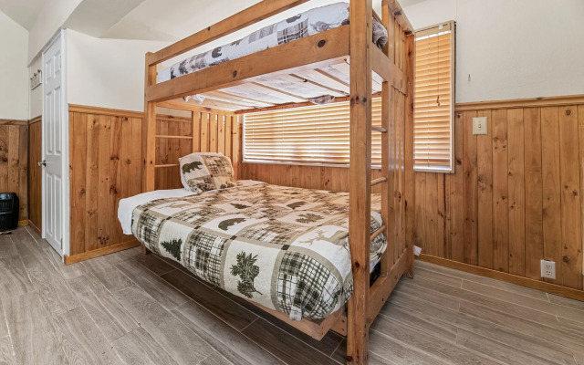 Big Bear Lakefront Lodge