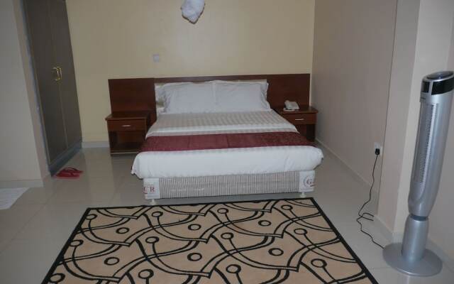 Rosaline Suites Hotel