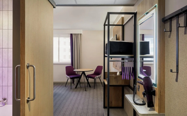 Premier Inn Bristol Parkway - M32