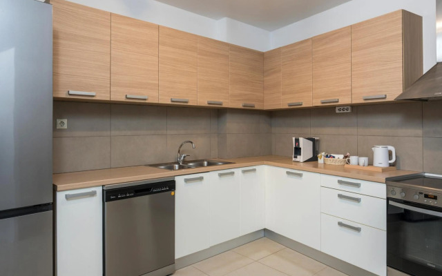 Trianon Luxury Apartments & Suites