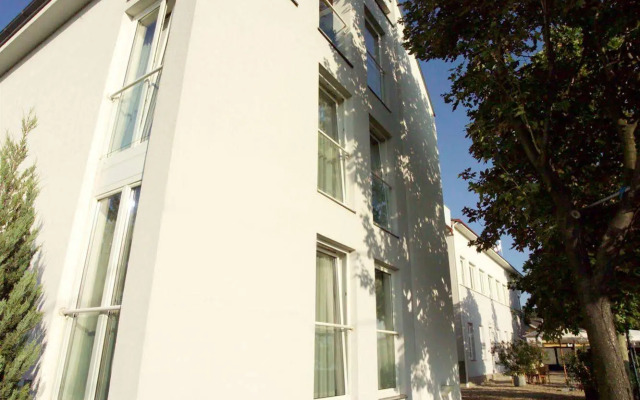 Strandhotel Alte Donau