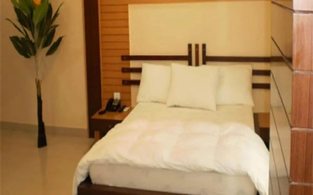 Hotel Hilltop International