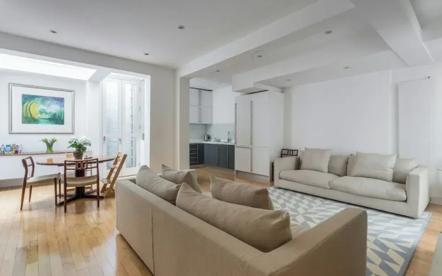 Sussex Gardens III by Onefinestay