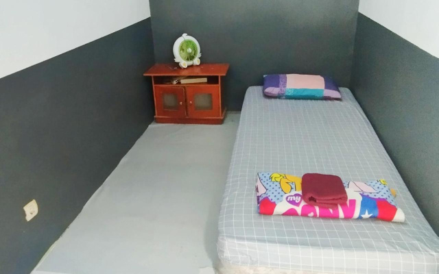 Kosan Syariah Mas Slamet – Guest Rooms – Tasikmalaya