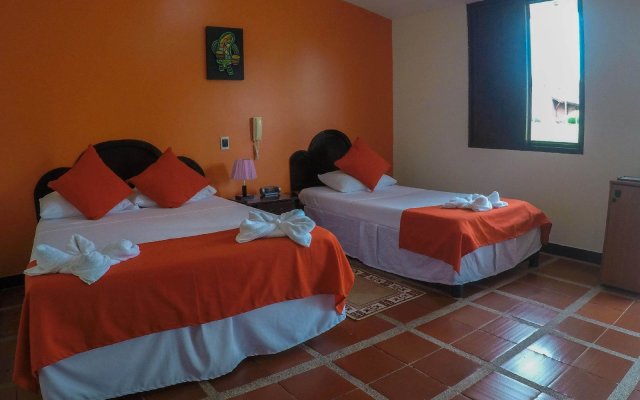 Hotel Campestre Tucanes